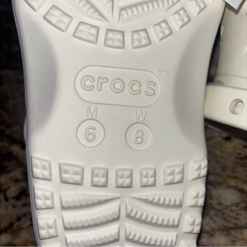 CROCS White Clogs with Floral Cutouts - Picture 5 of 8